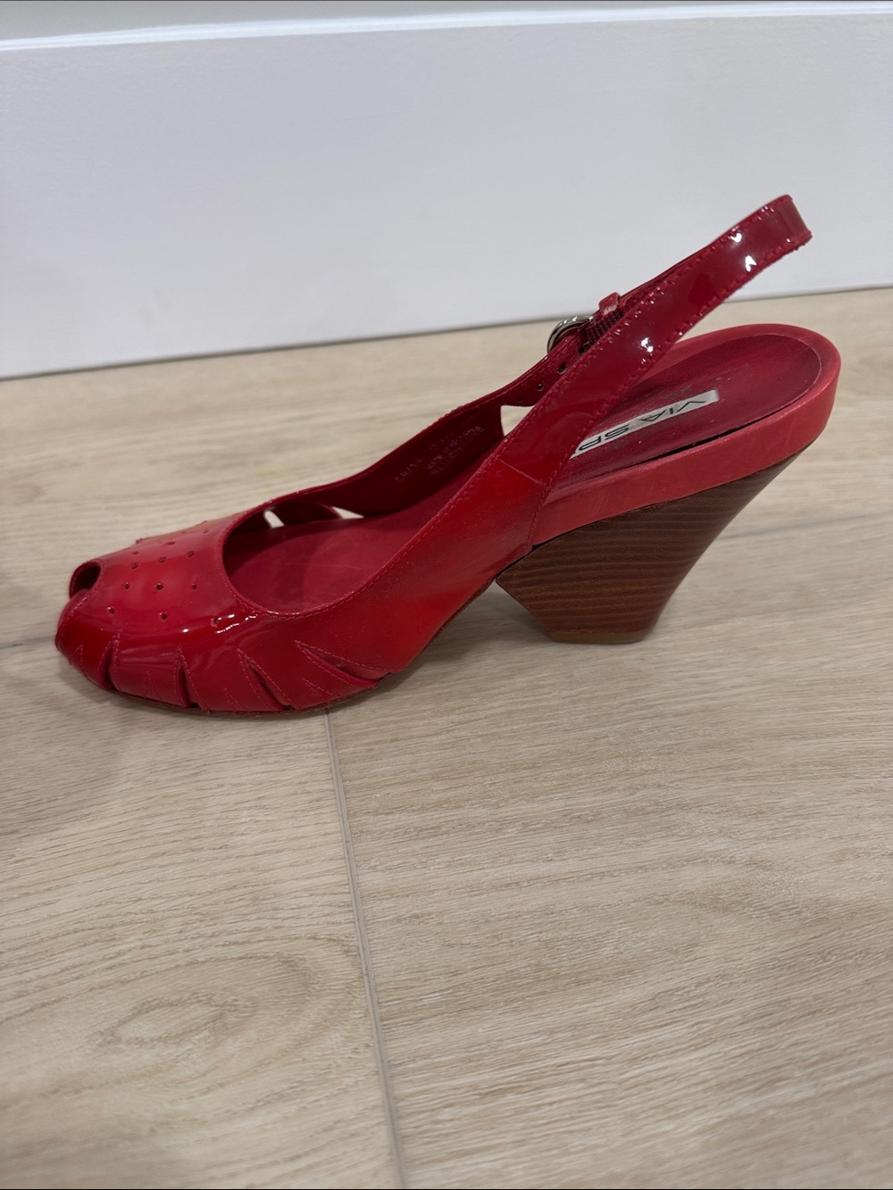Via Spiga Red Patent Peep-Toe Slingback Heels with Cutout Perforation - Picture 4 of 9